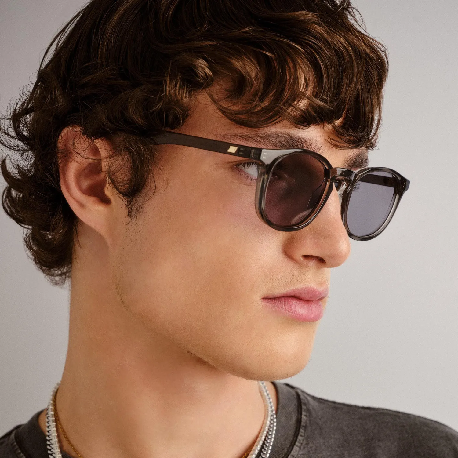 Le Specs Club Royale occhiale da sole grigio tondo