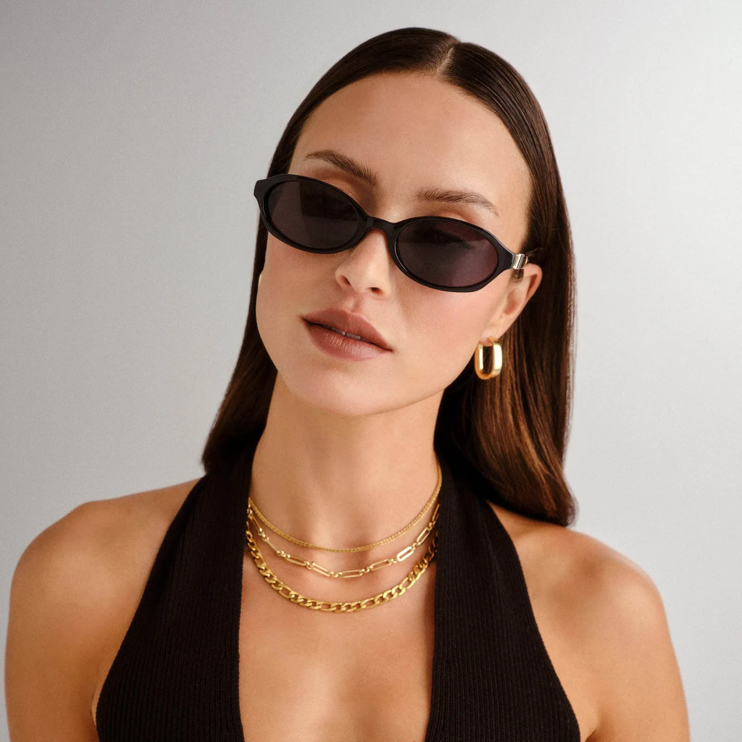 Le Specs Lunita occhiali da sole neri ovali smoke piccoli