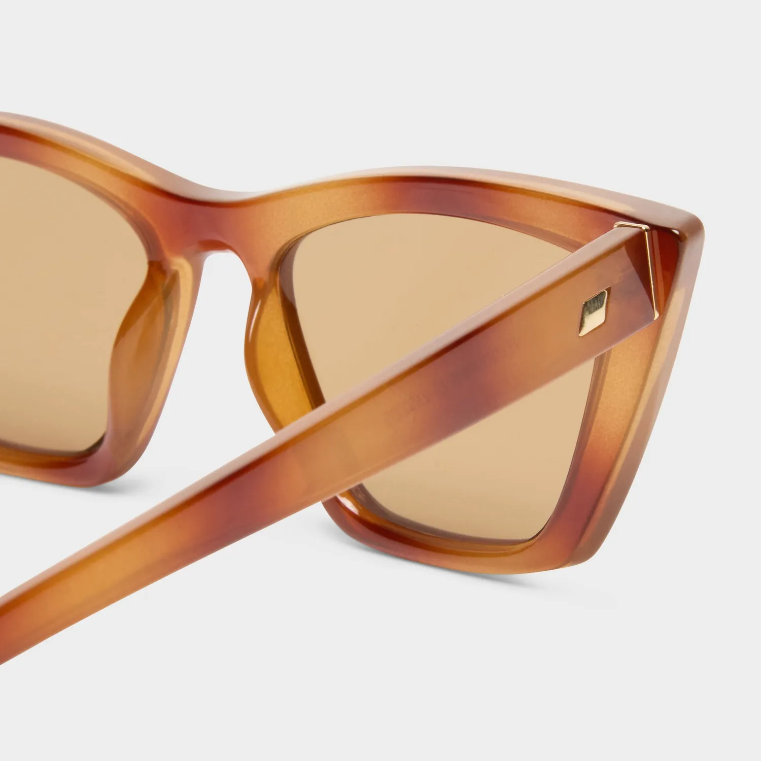 Le Specs Velodrome occhiale da sole tartarugato cat-eye