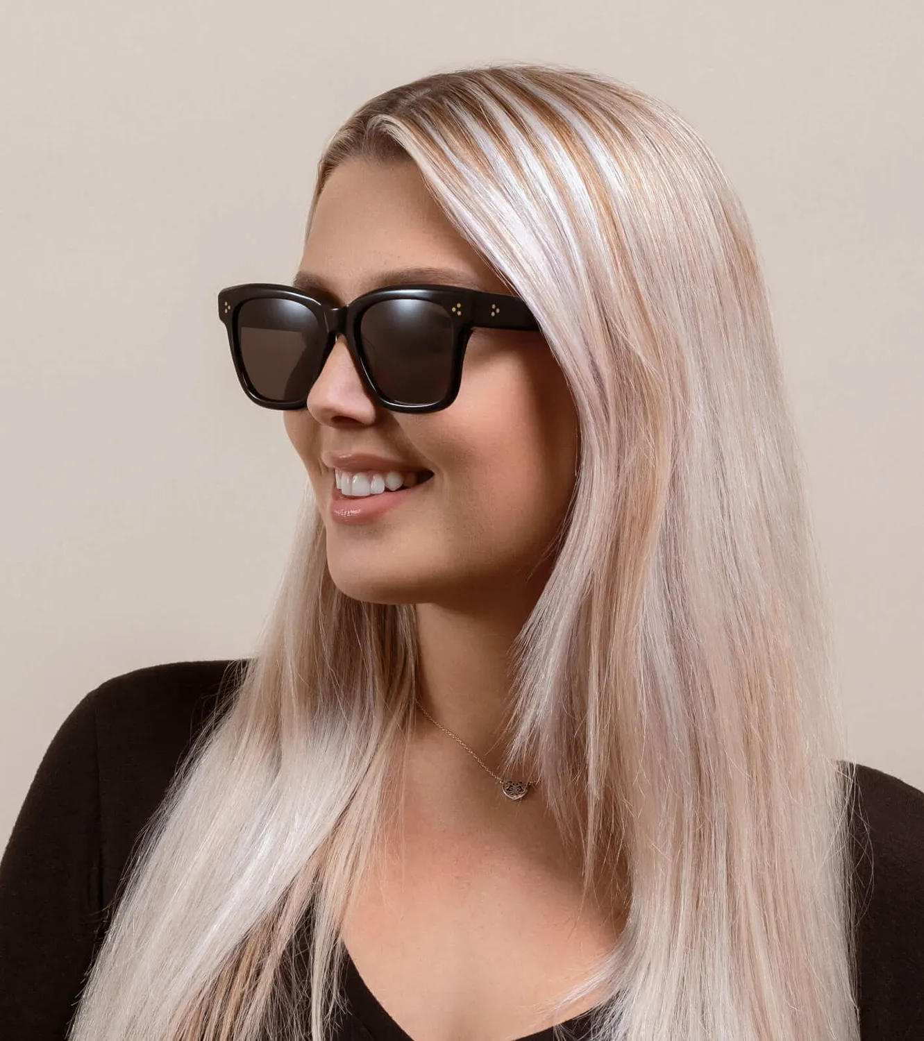 Raen Breya 54 occhiale da sole nero fumo polarizzato donna