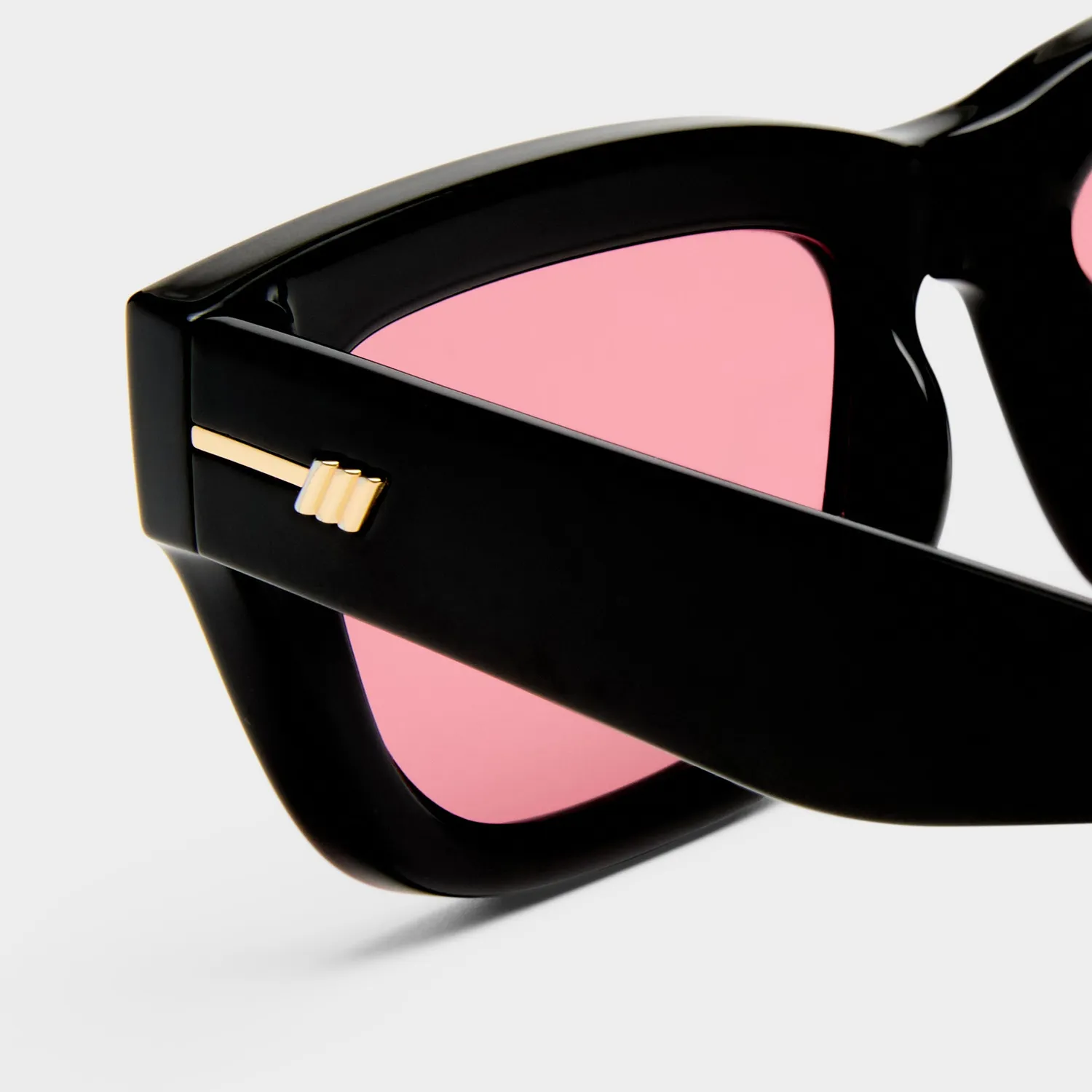 Le Specs Le Castle occhiali da sole neri bordeaux