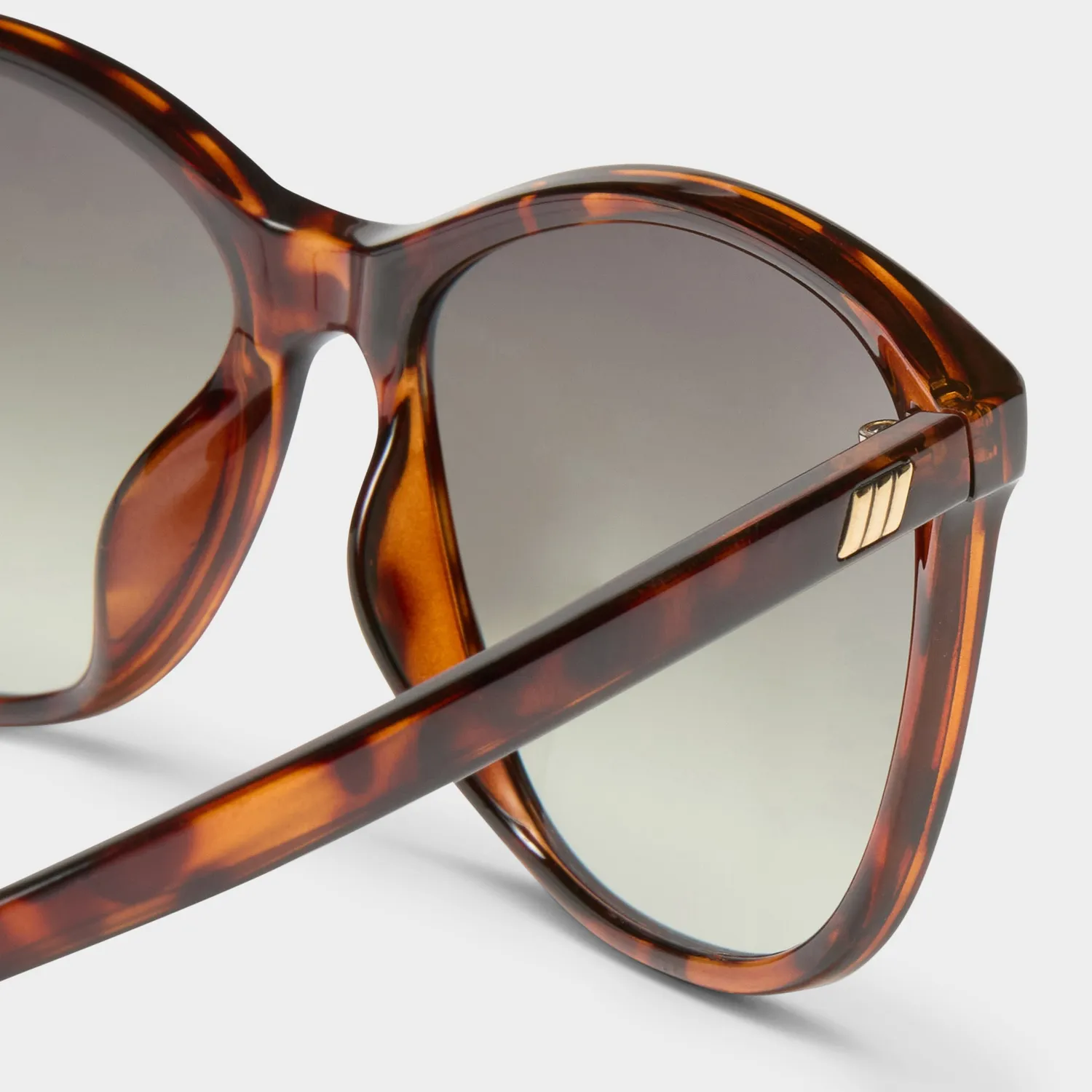 Le Specs Entitlement occhiale da sole tartarugato lente sfumata