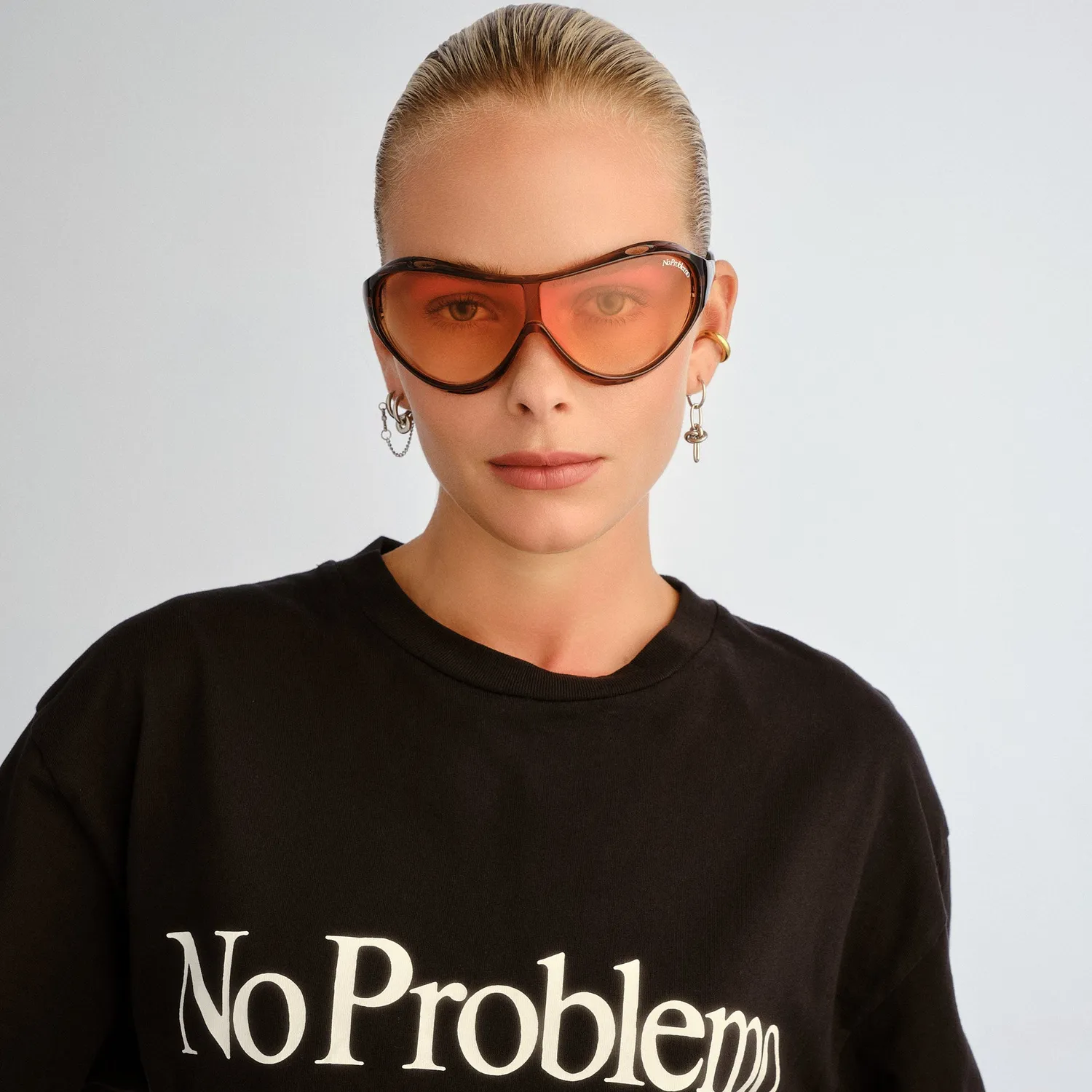 Le Specs Iris occhiali da sole marroni fire grad a scudo