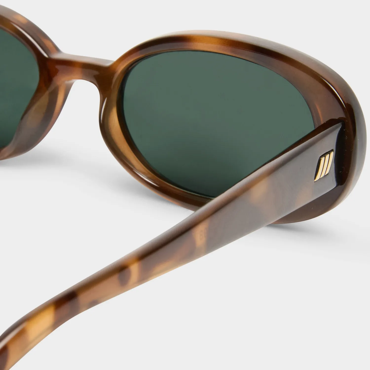 Le Specs Outta Love occhiale da sole tort verde ovale