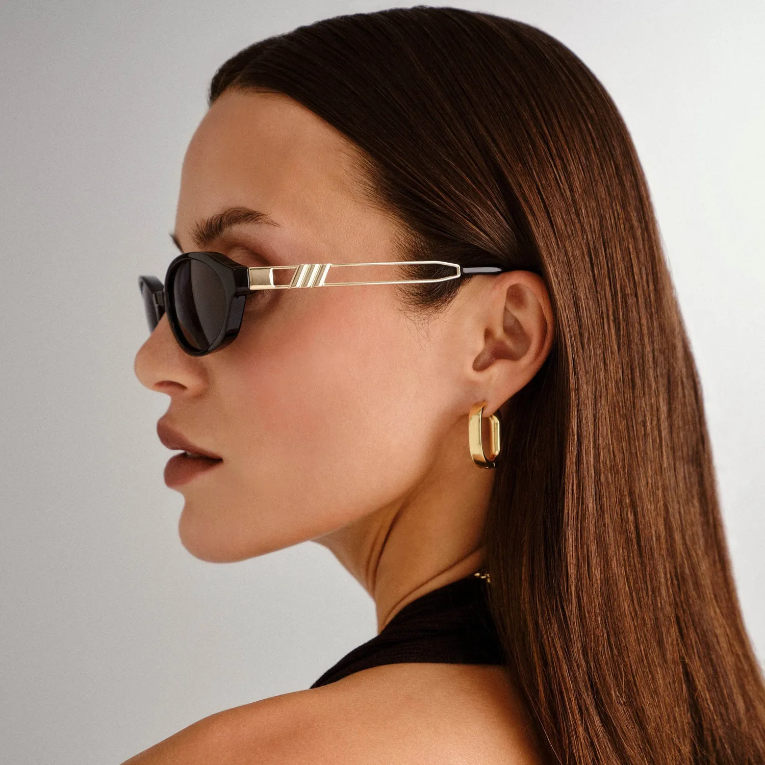 Le Specs Lunita occhiali da sole neri ovali smoke piccoli