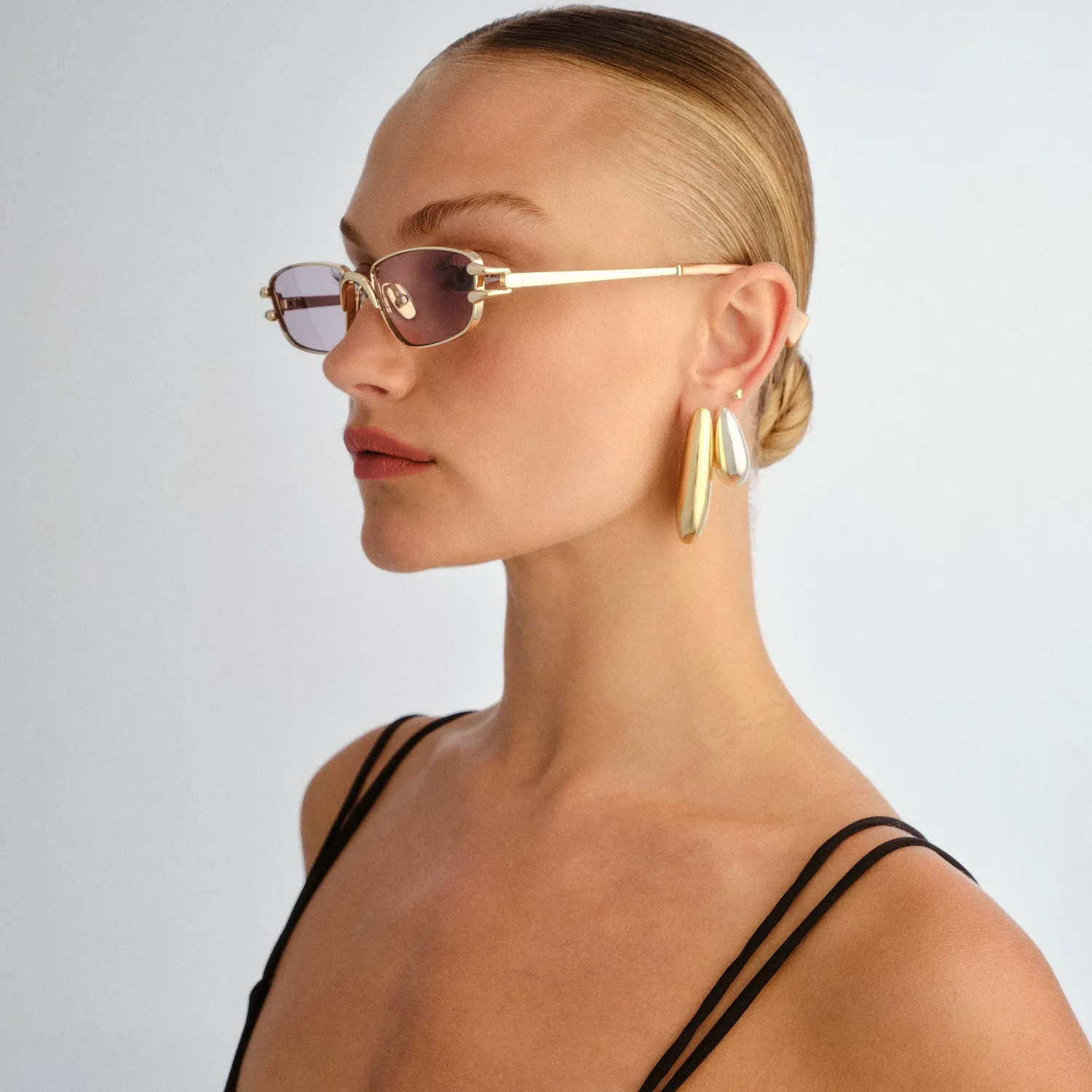 Le Specs Numero Cinco occhiale da sole oro lente grigia