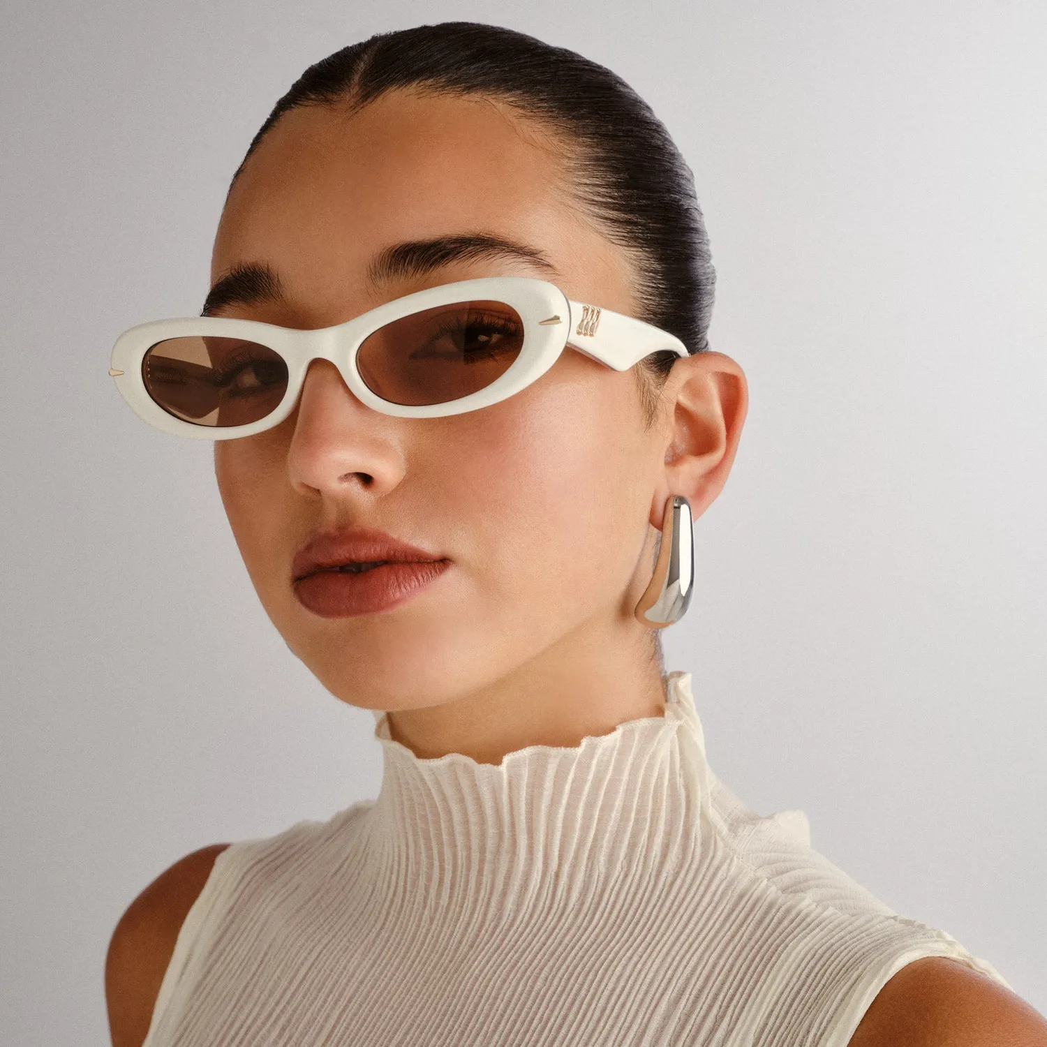 Le Specs Numero Uno occhiale da sole avorio ovale