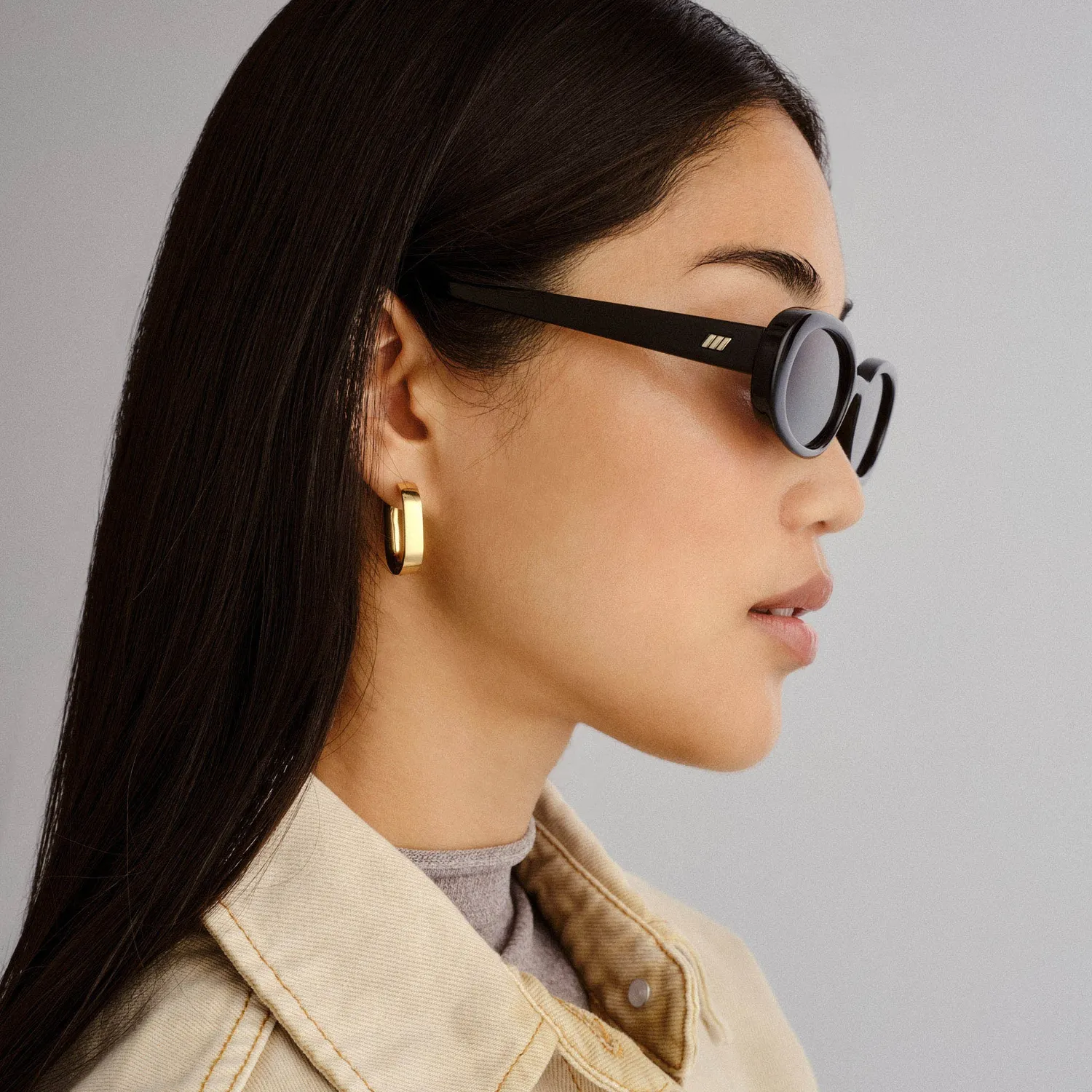 Le Specs Outta Love + occhiali da sole nero ovali