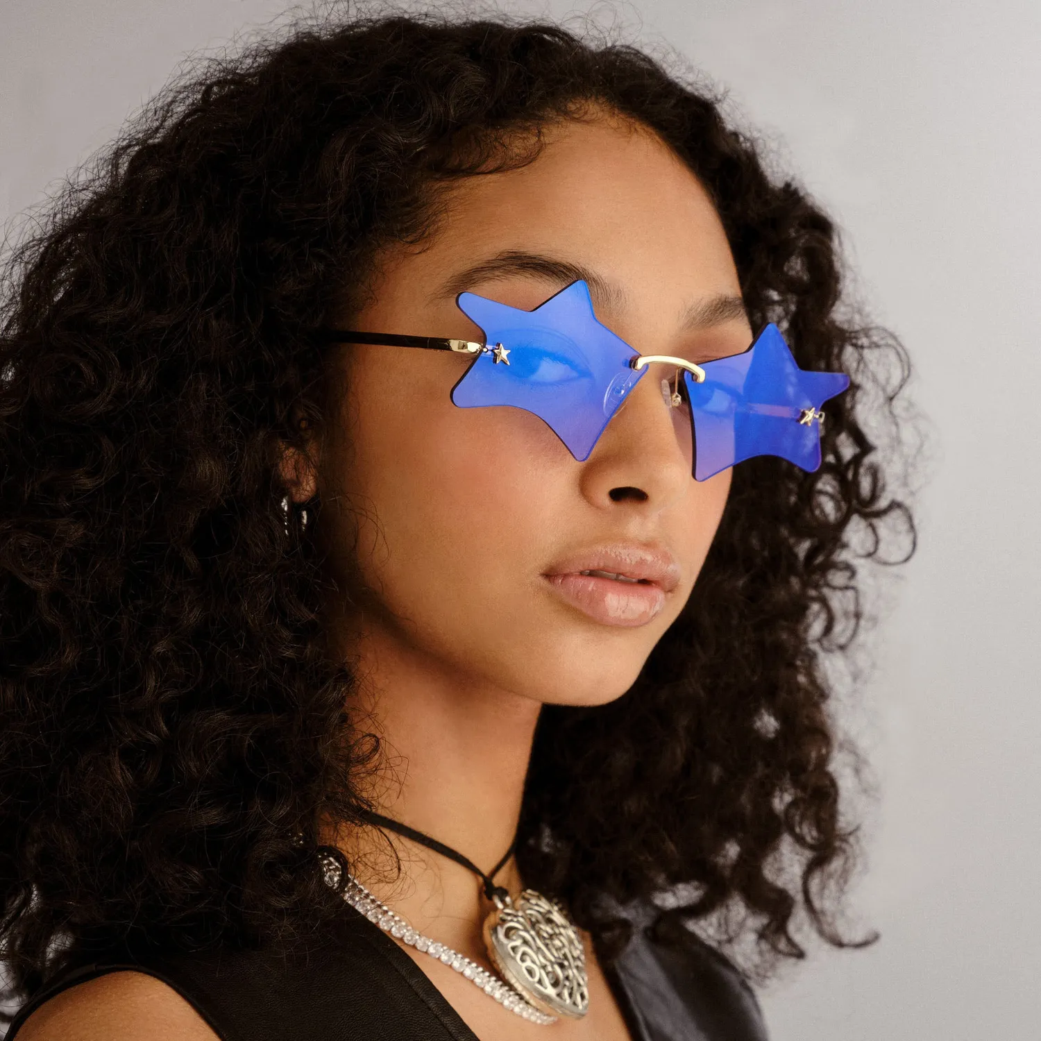 Le Specs Twinkle occhiali da sole gold cobalt mirror a farfalla