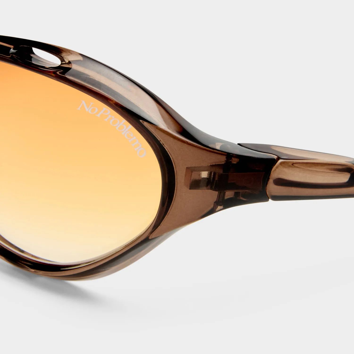 Le Specs Iris occhiali da sole marroni fire grad a scudo