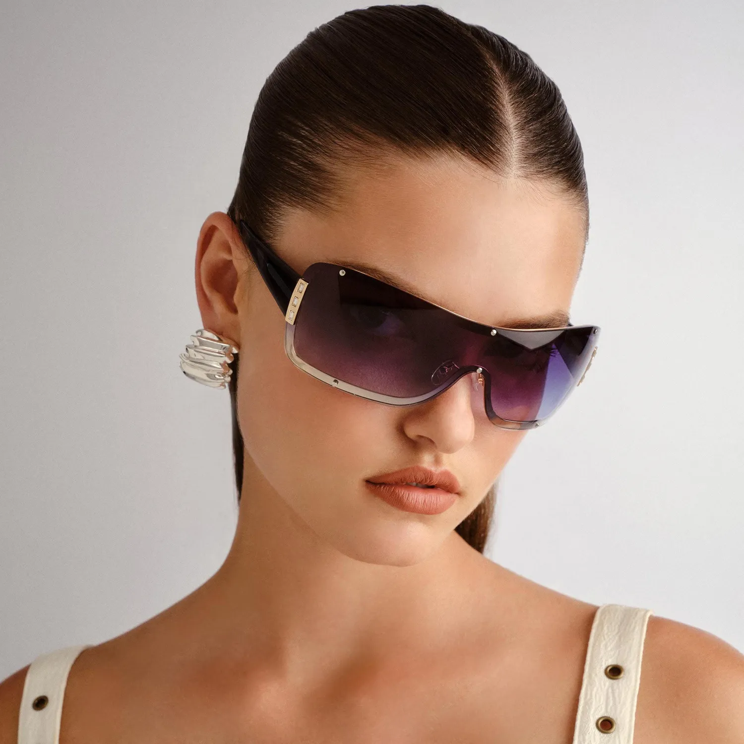 Le Specs Veiled occhiale da sole shield oro blu large
