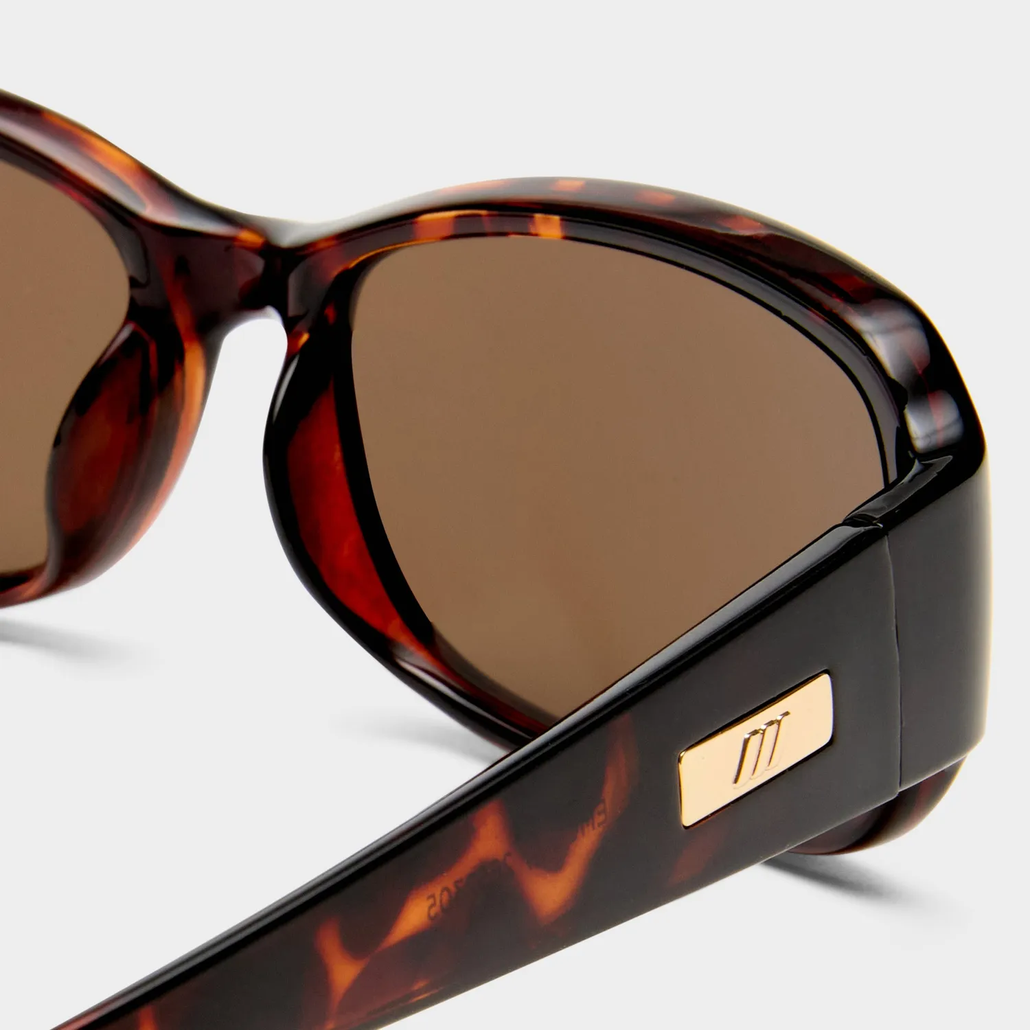 Le Specs Gigglemug occhiale da sole tartarugato slim