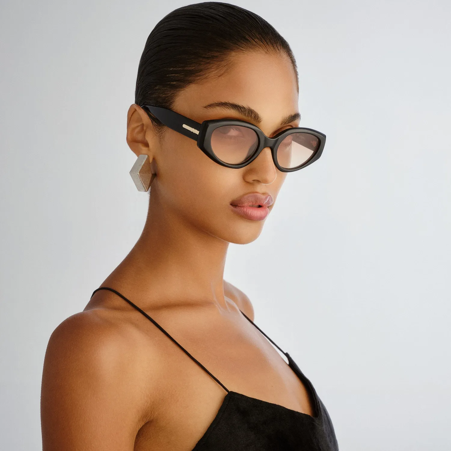 Le Specs Fevered+ occhiali da sole ovali black brown