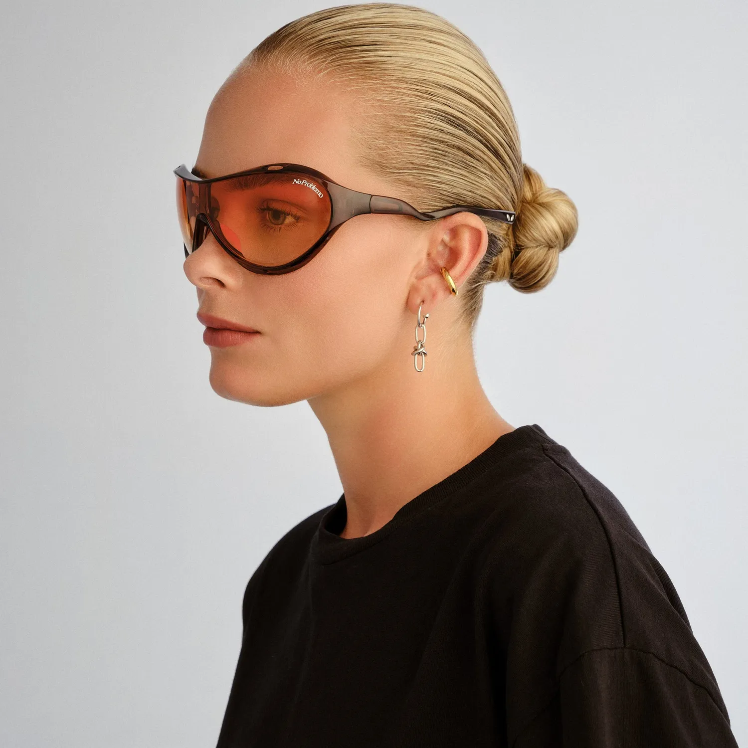 Le Specs Iris occhiali da sole marroni fire grad a scudo