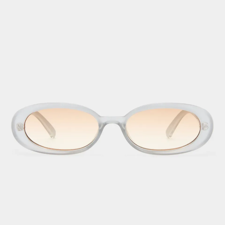 Le Specs Outta Love occhiale da sole silver pearl ovale