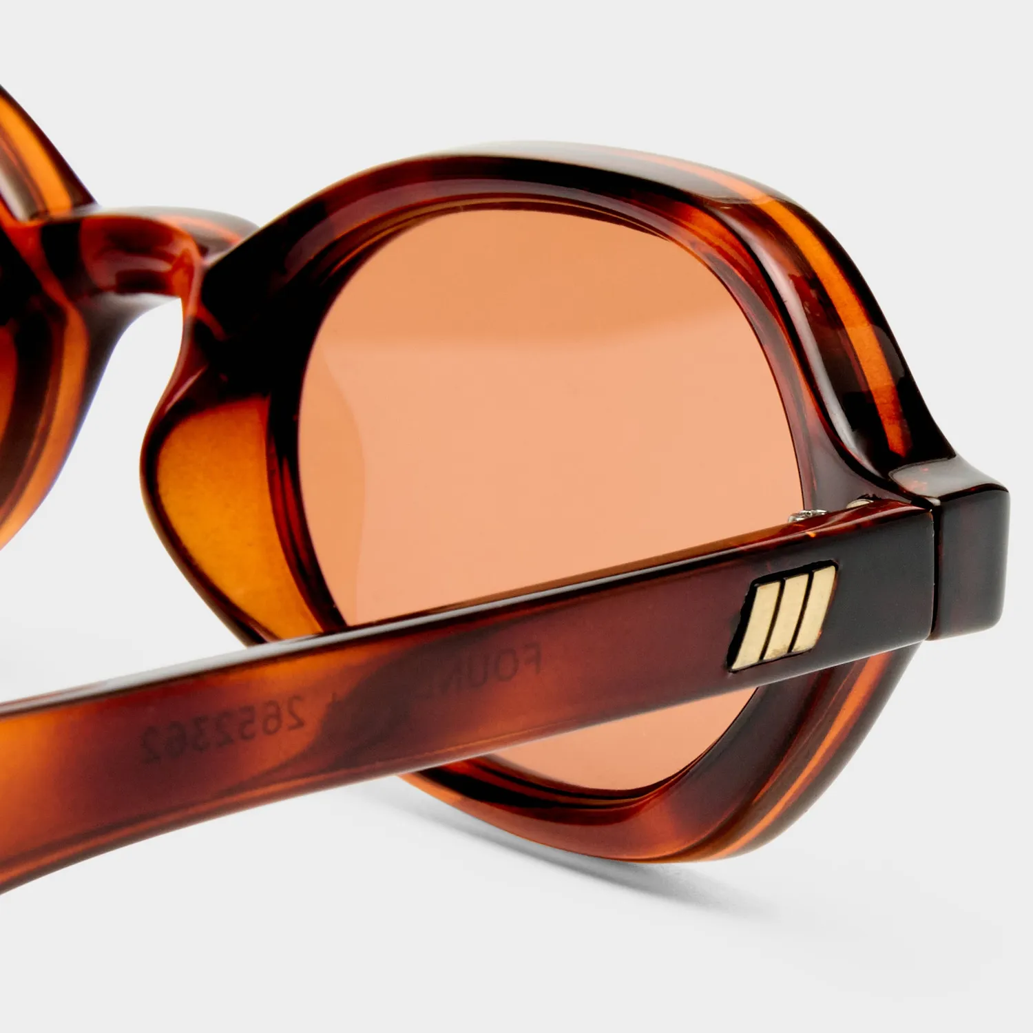 Le Specs Foundry + occhiale da sole tort ovale stretto