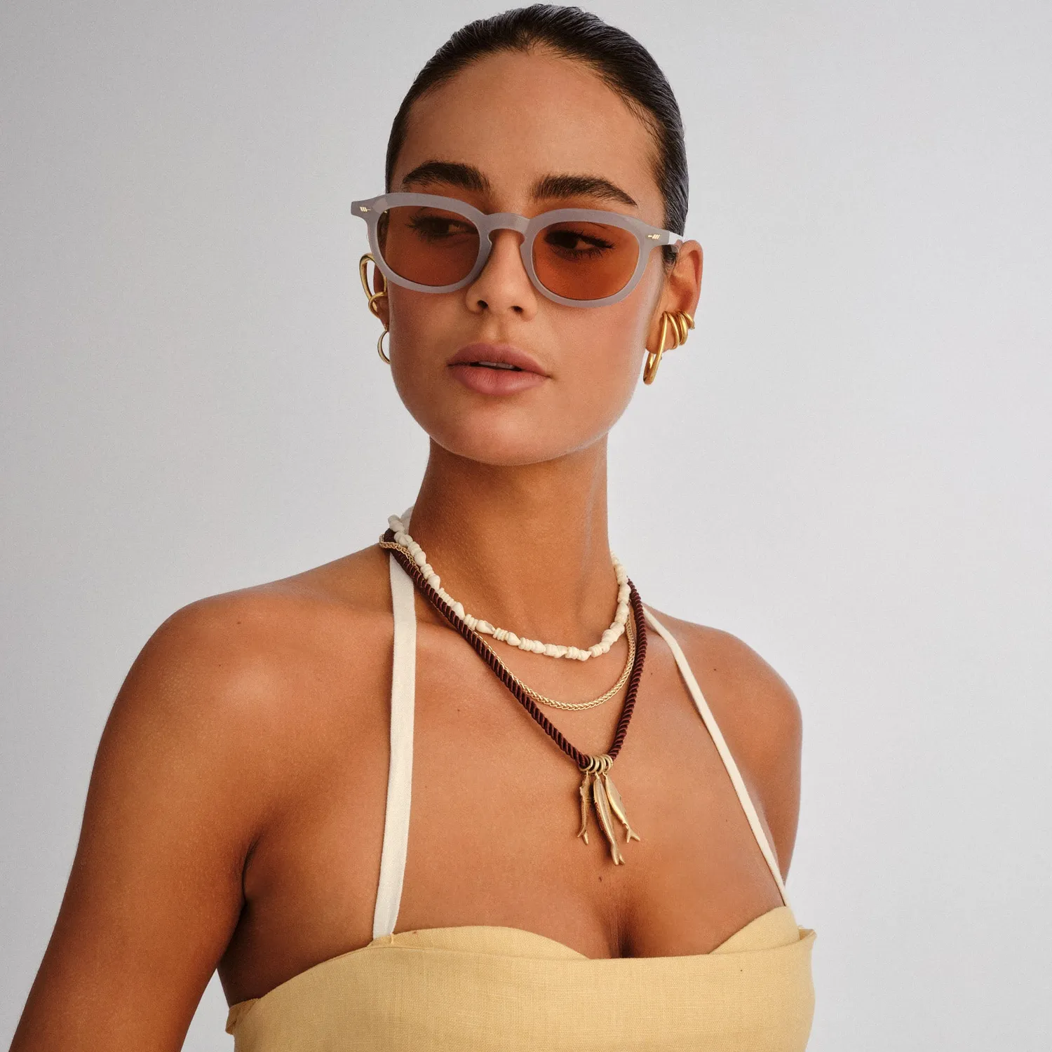 Le Specs Heart Throb occhiali da sole grigi rotondi