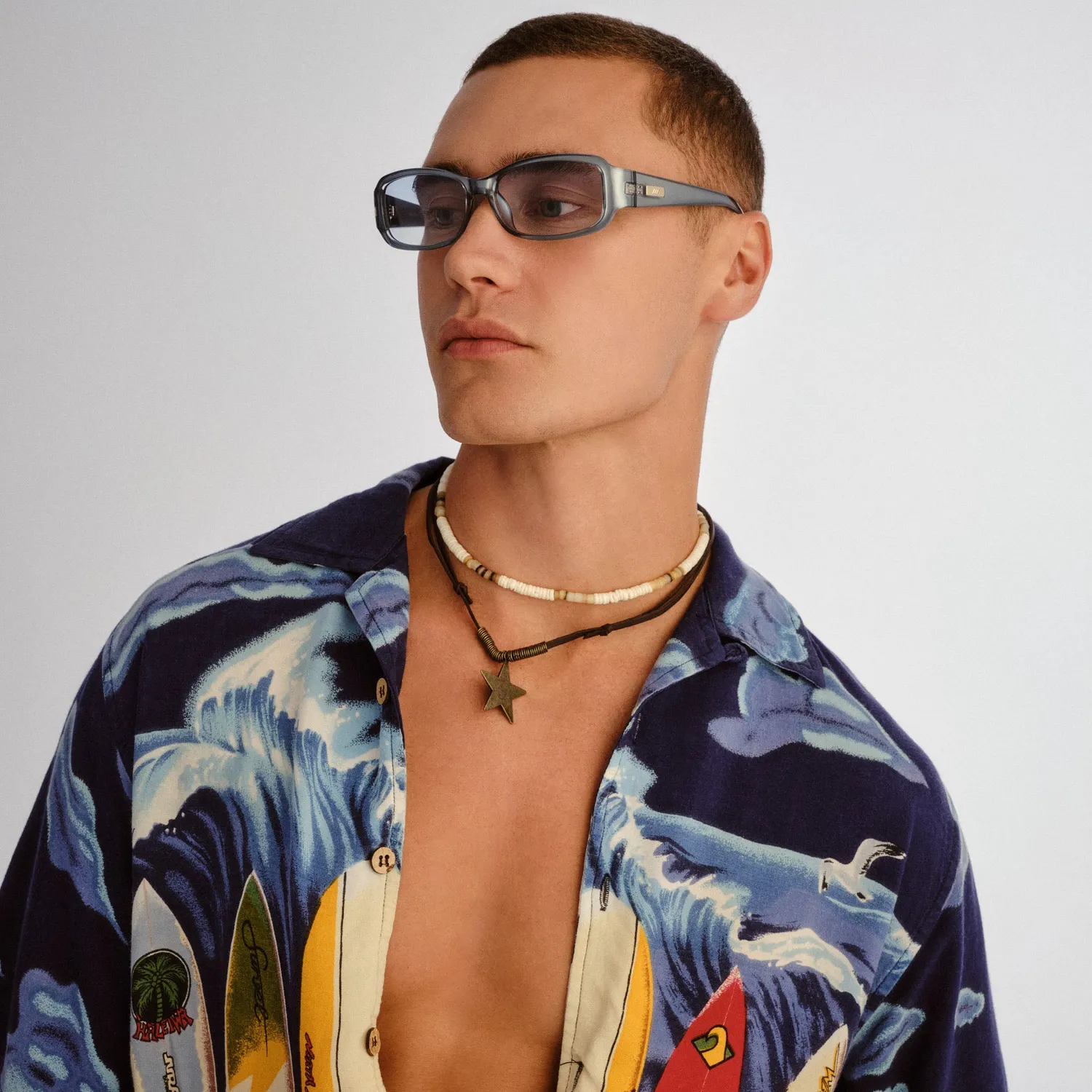 Le Specs Gigglemug occhiale da sole blu perla azzurro