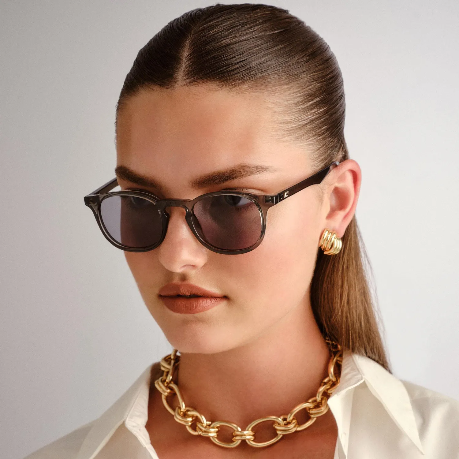 Le Specs Club Royale occhiale da sole grigio tondo