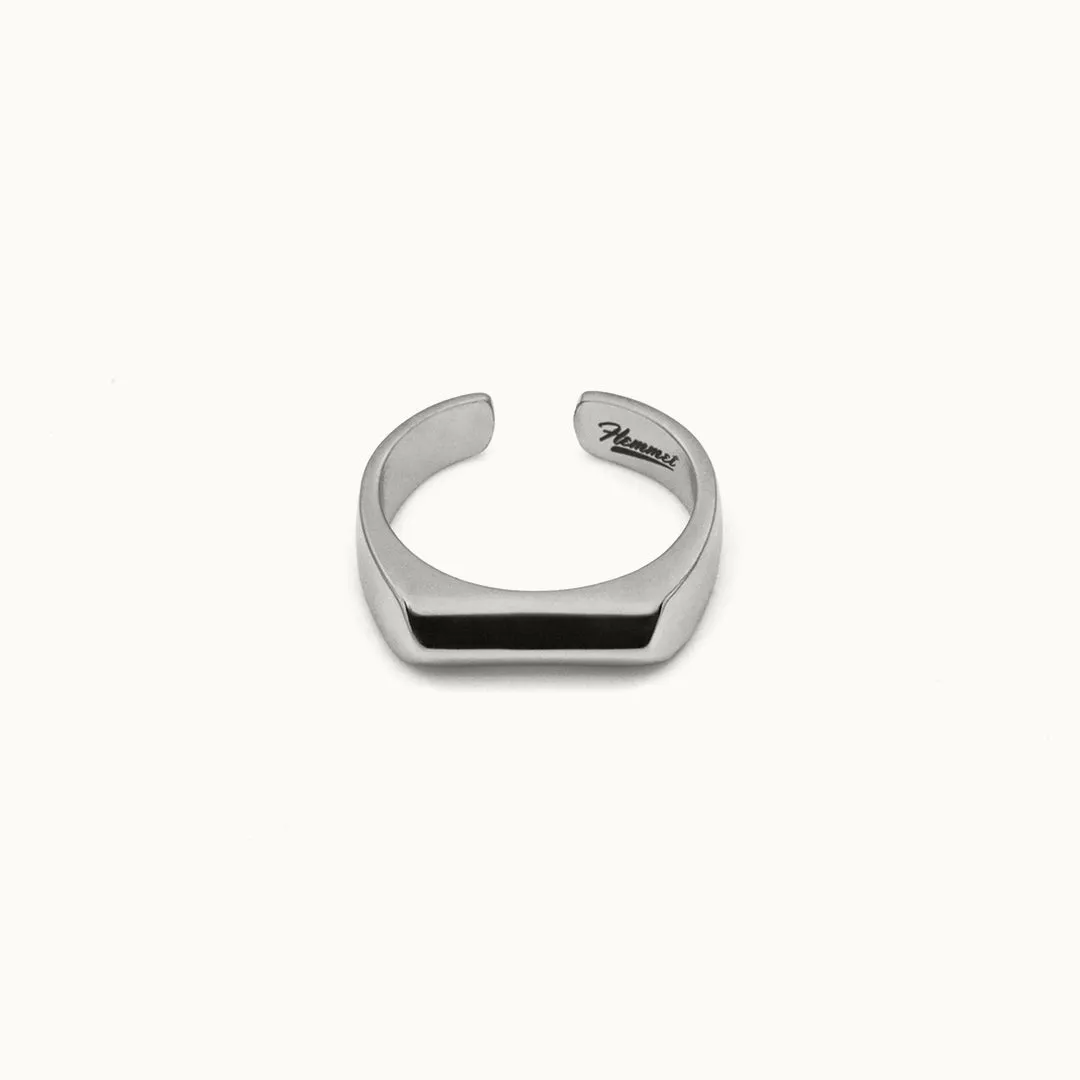 Hemmet Principle Fine Line anello chevalier regolabile oro giallo