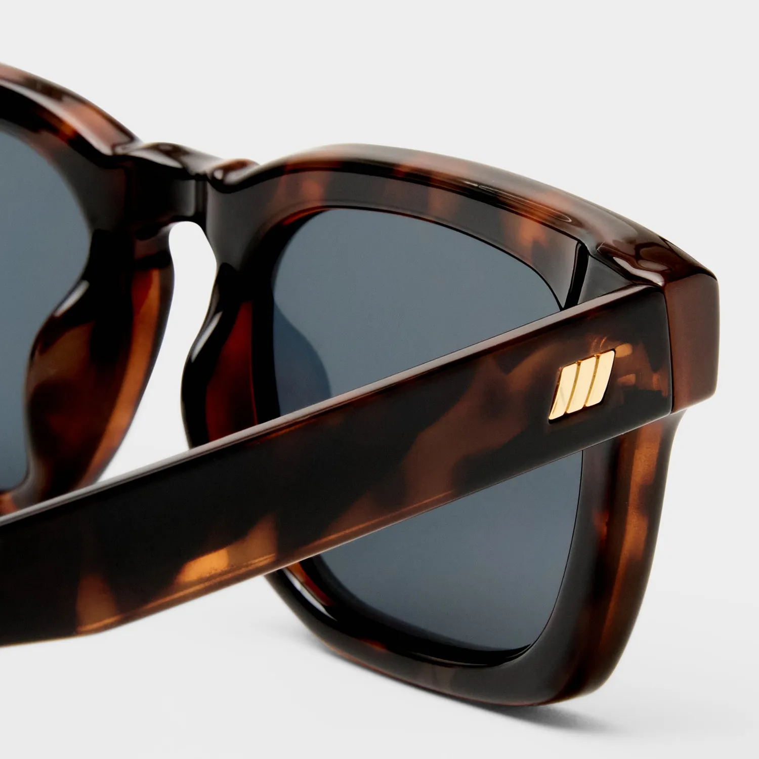 Le Specs Iceberg occhiale da sole tokyo tartaruga fumo