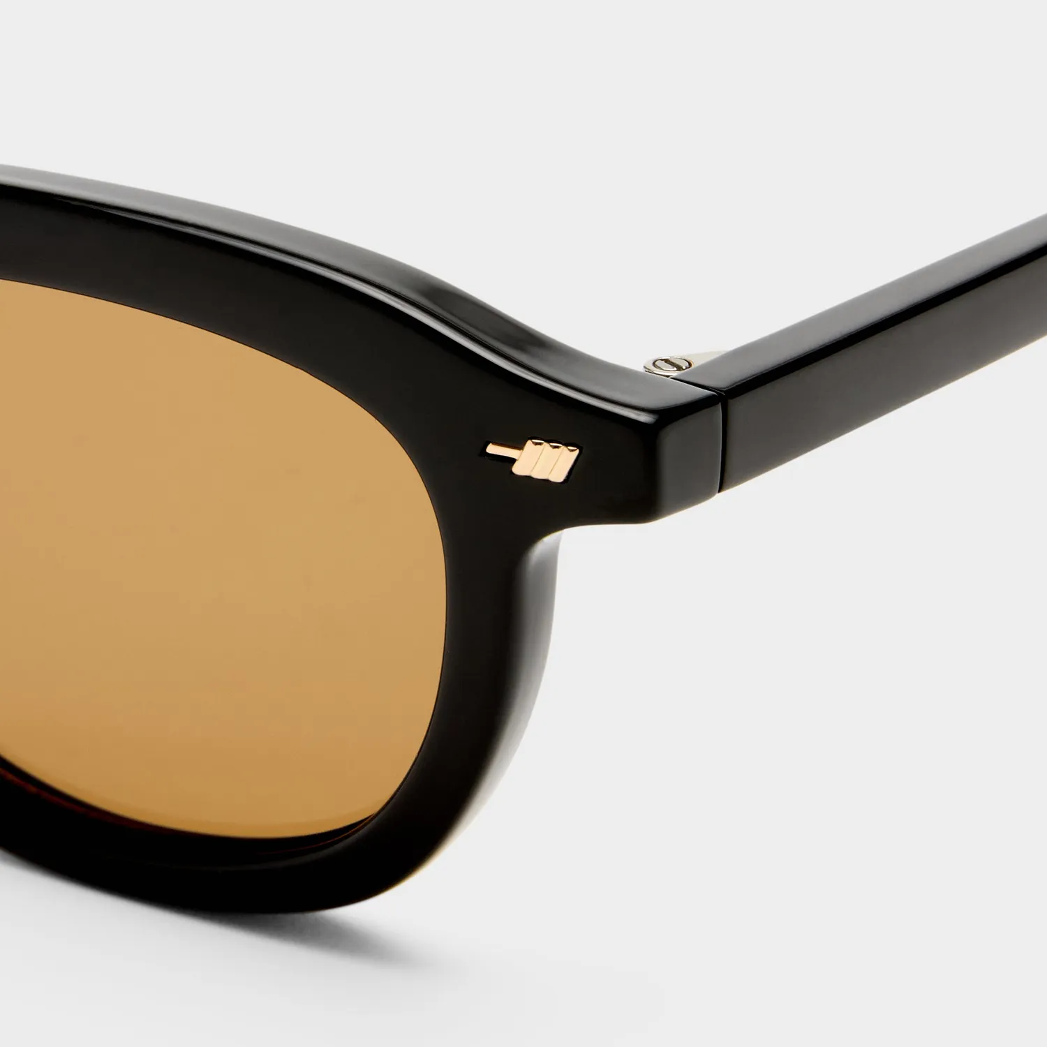Le Specs Heart Throb occhiale da sole nero tondo unisex