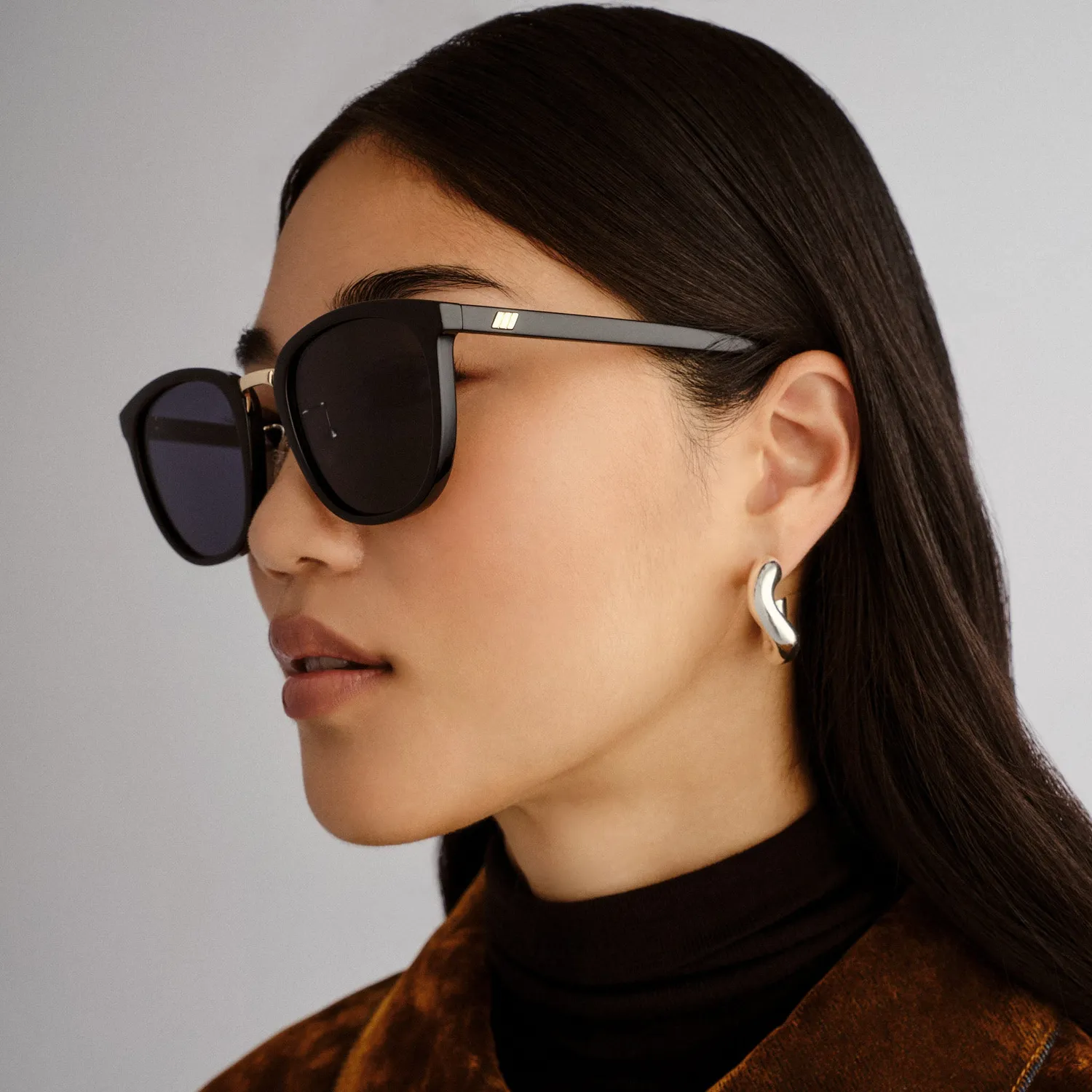 Le Specs Eclipse + occhiale da sole nero smoke rotondo