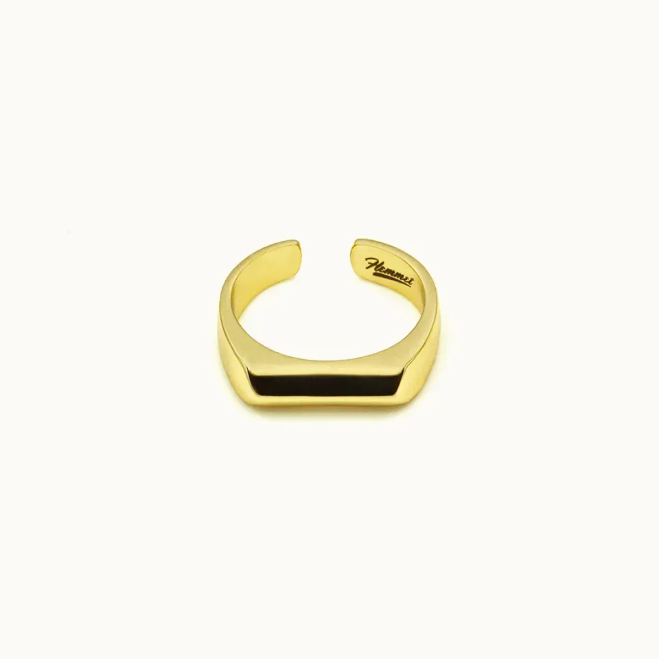 Hemmet Principle Fine Line anello chevalier regolabile oro giallo