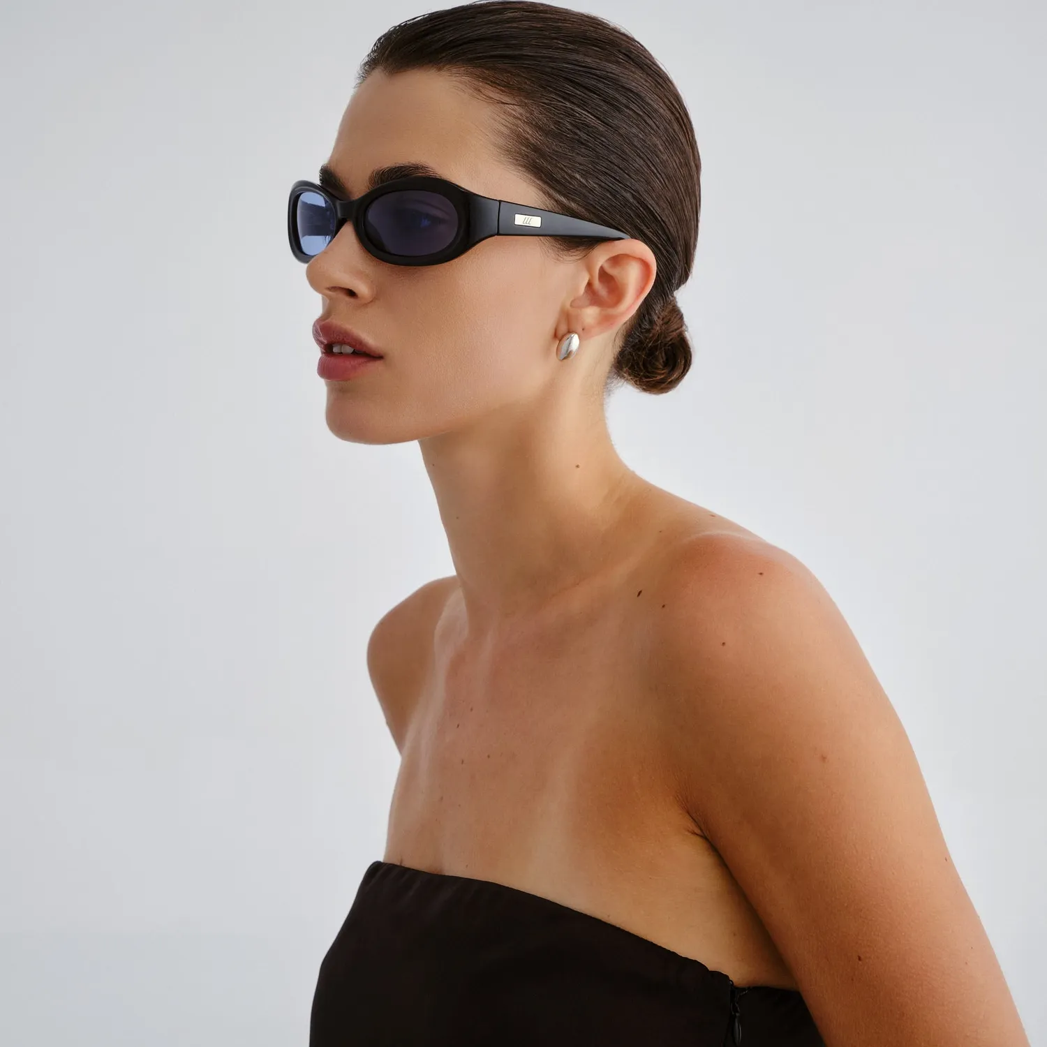 Le Specs Nightcrawler occhiale da sole nero wrap blu