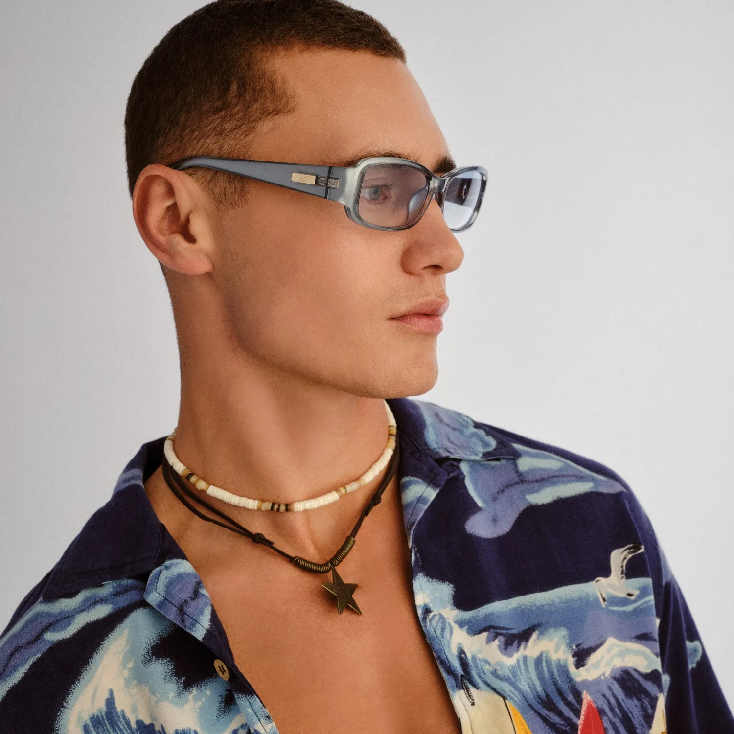 Le Specs Gigglemug occhiale da sole blu perla azzurro