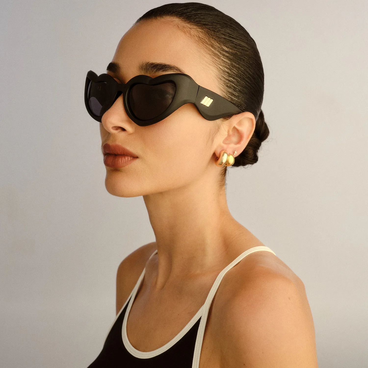 Le Specs Fast Love occhiale da sole nero opaco cuore