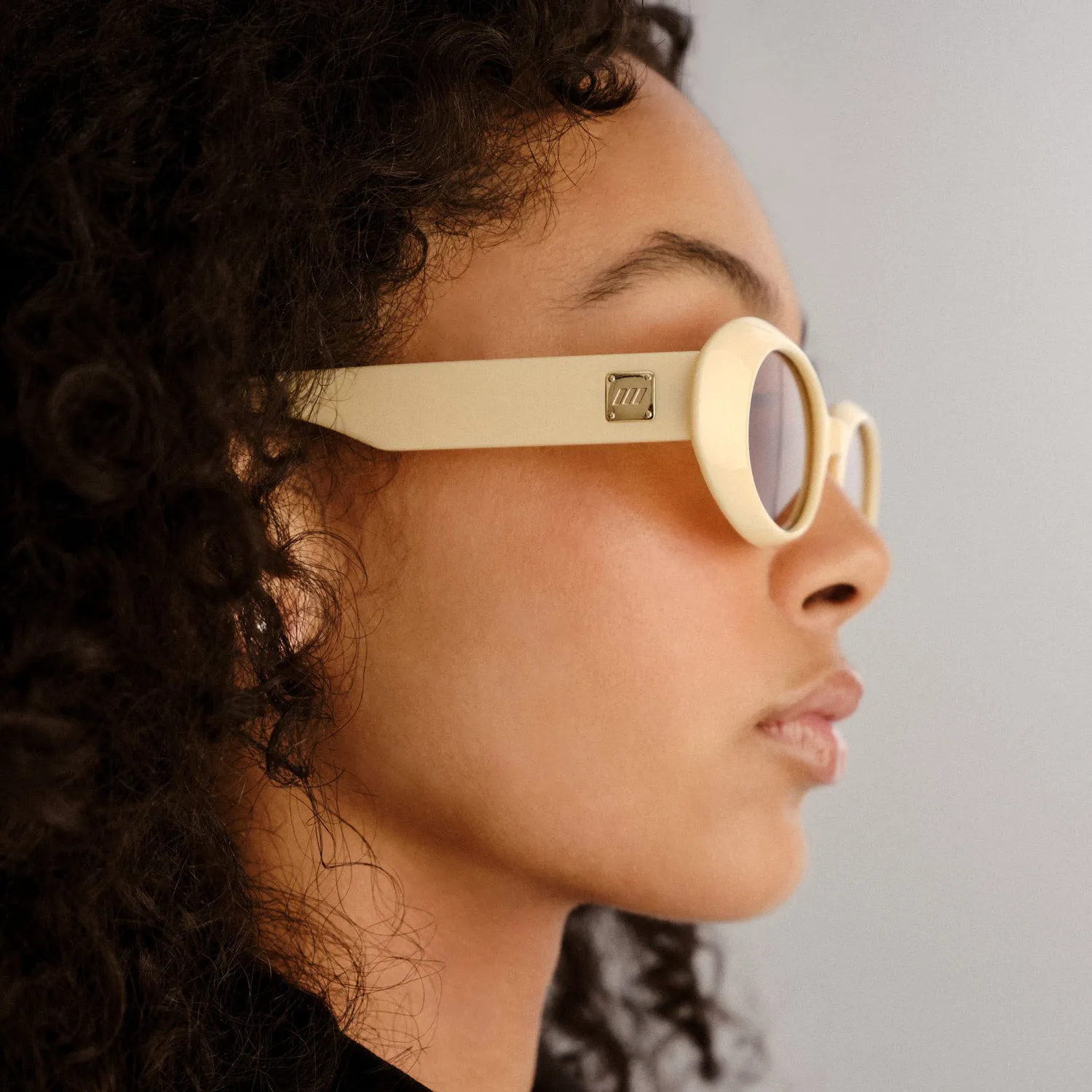 Le Specs Work It occhiali da sole avorio ovali