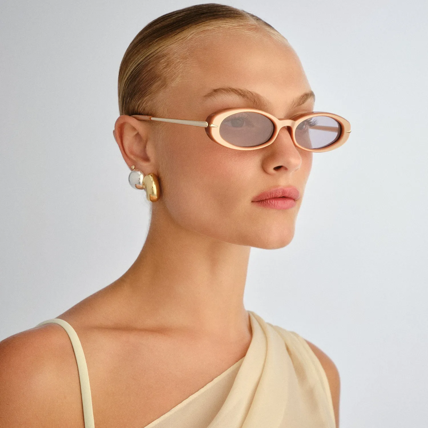 Le Specs Numero Doce occhiali da sole champagne velvet ovali