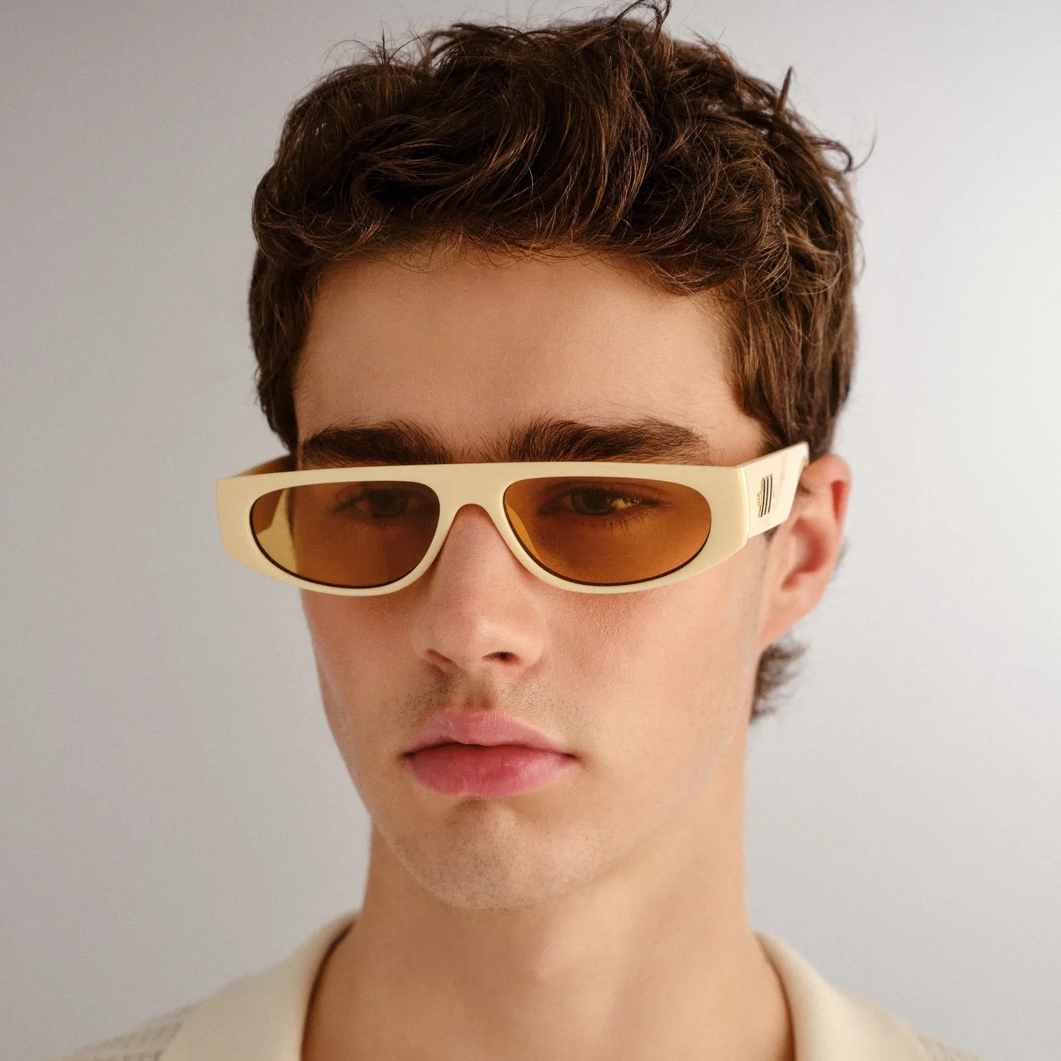 Le Specs Le Ritual occhiali da sole avorio ottone D-frame