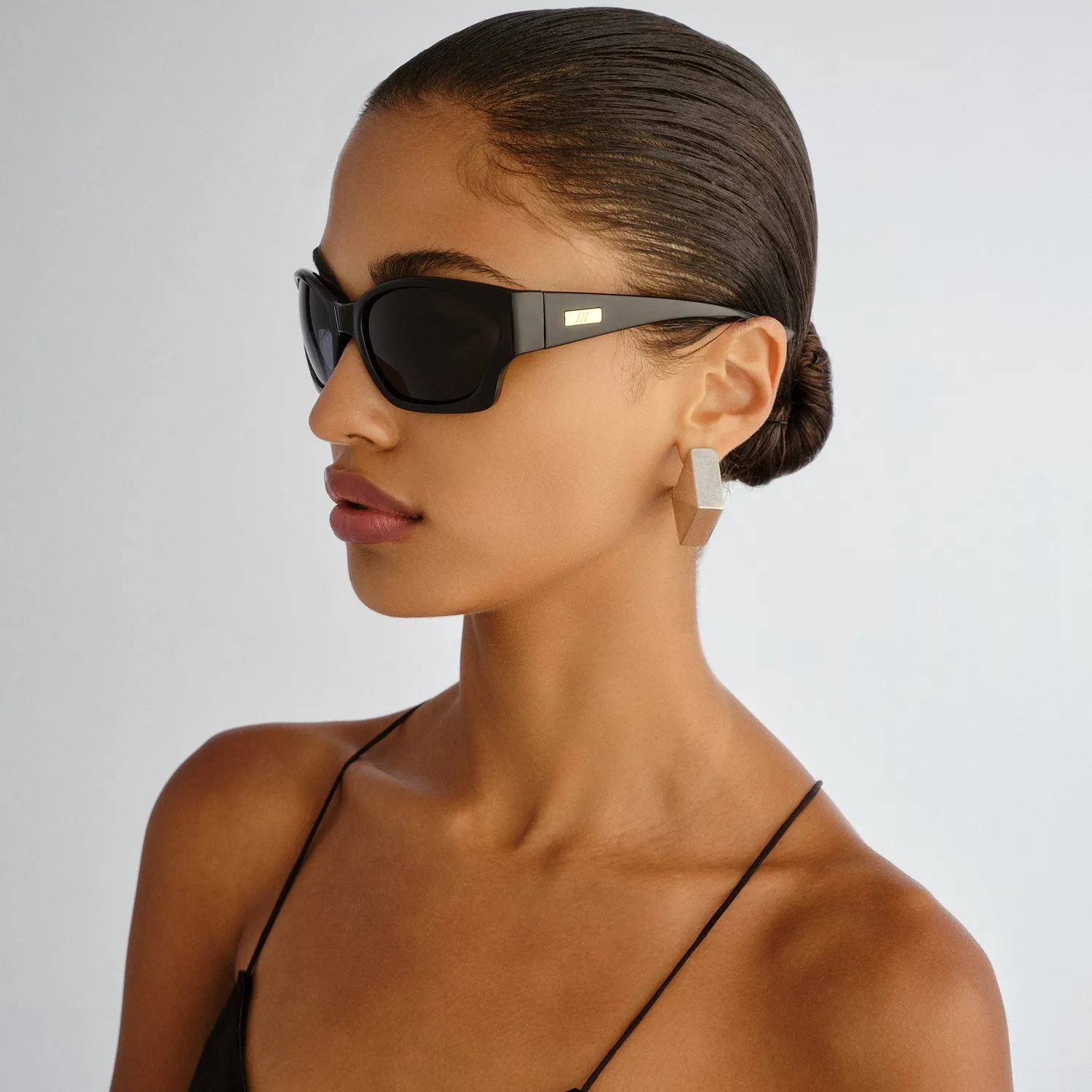 Le Specs Salacious occhiale da sole nero avvolgente