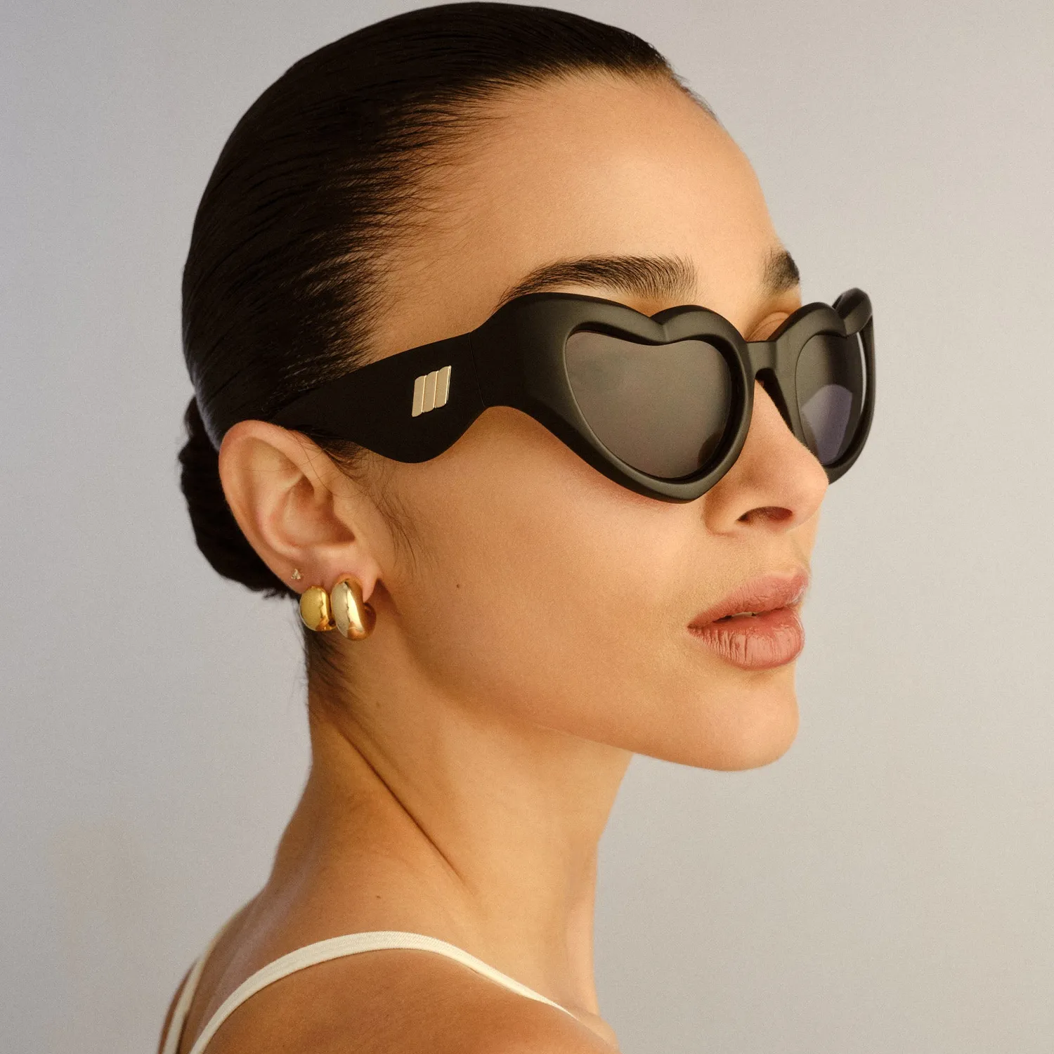 Le Specs Fast Love occhiale da sole nero opaco cuore