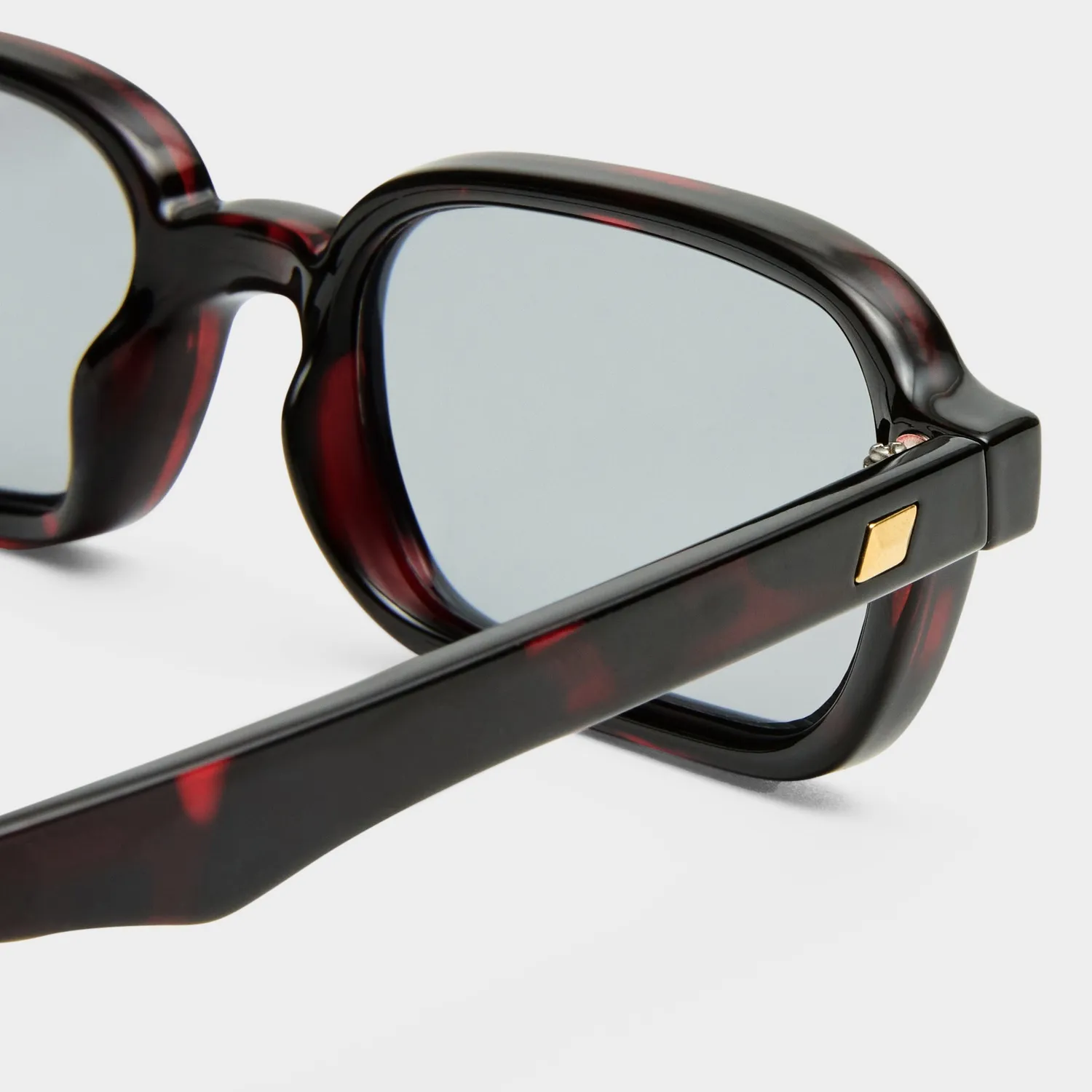 Le Specs Pilferer occhiali da sole cherry tort stretti