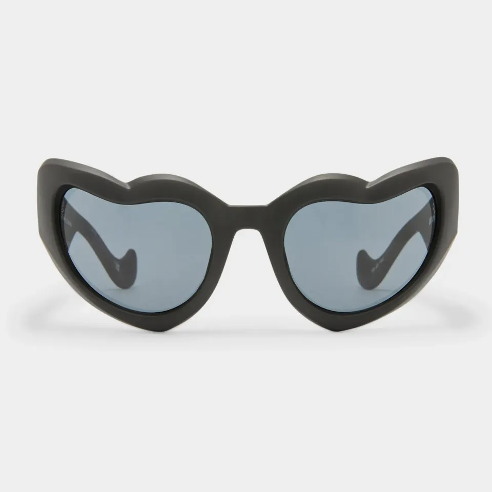 Le Specs Fast Love occhiale da sole nero opaco cuore