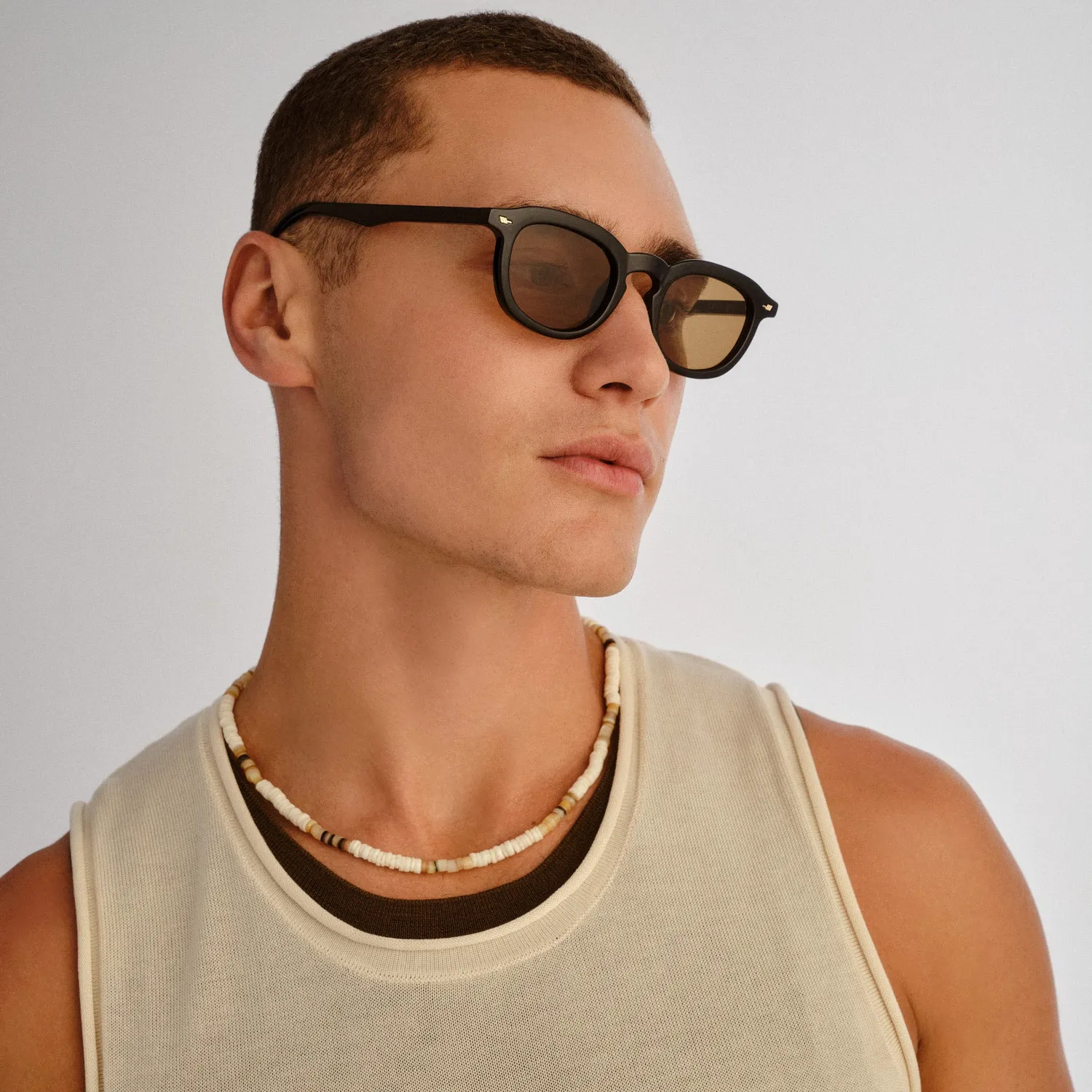 Le Specs Heart Throb occhiale da sole nero tondo unisex