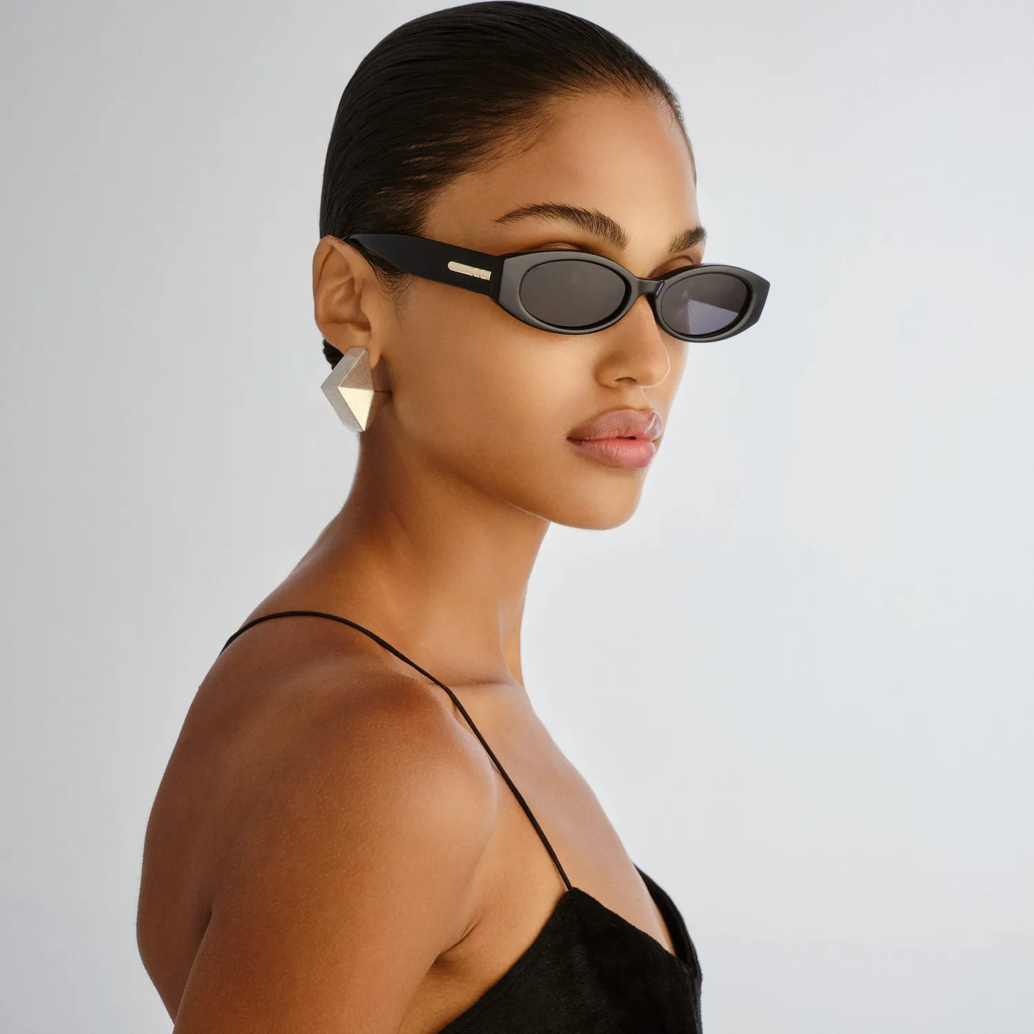 Le Specs Belladonna occhiali da sole ovali black smoke